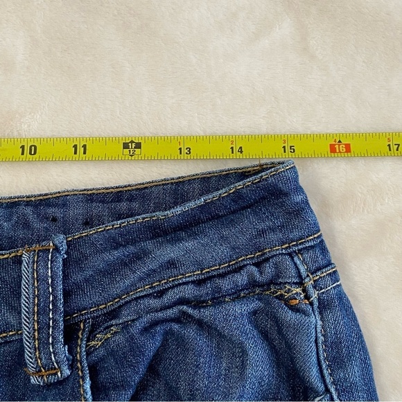 ALMOST FAMOUS / Dark Washed Factory Distressing Boot Cut Mid Rise Jeans Size 9 - Picture 8 of 11